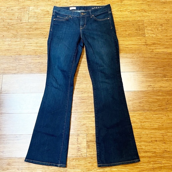 GAP Perfect Boot Low-Rise Dark Wash Denim Jeans Size Women's 27R - Picture 1 of 14